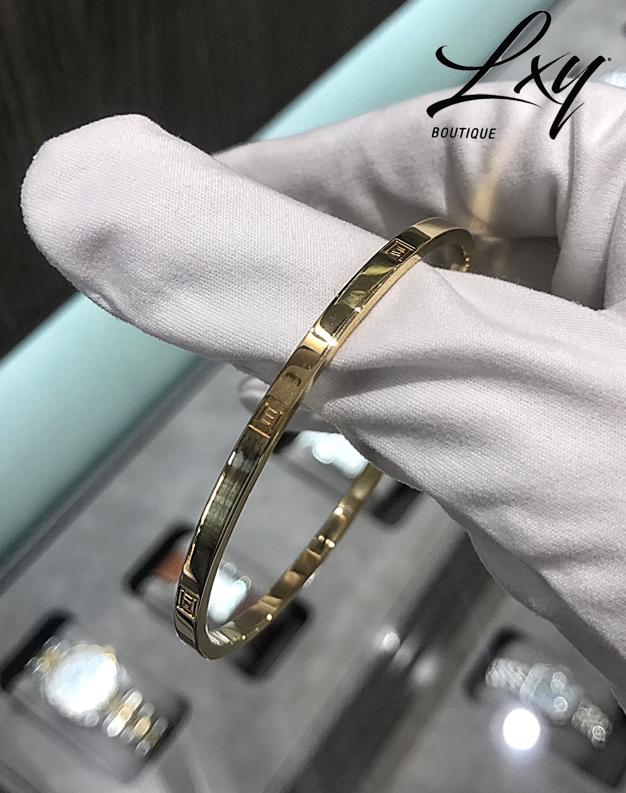 Tiffany & Co. Bangle Bracelet 22.1 grams 18K Yellow Gold - Lxy Boutique